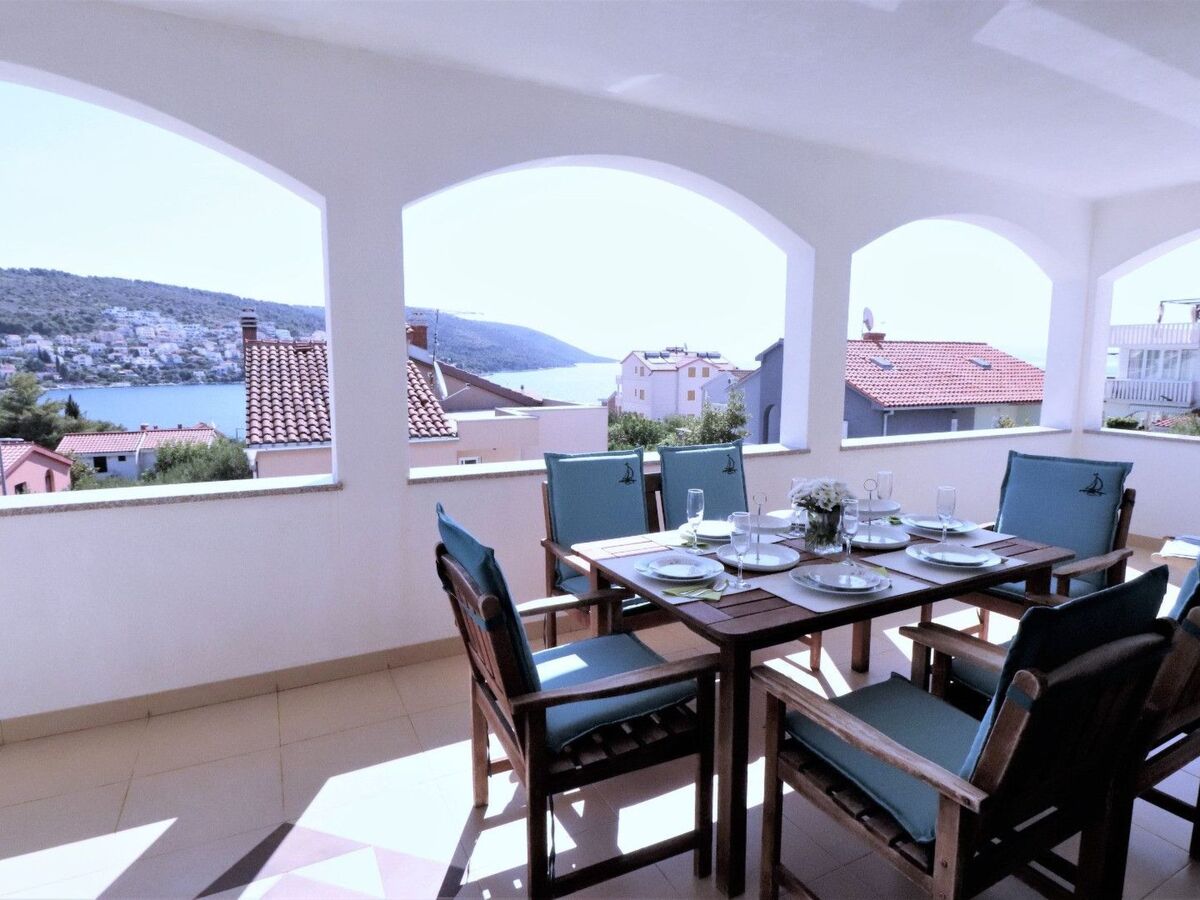 Maison 4 chambres avec piscine chauffée à Okrug Donji - Photo 6