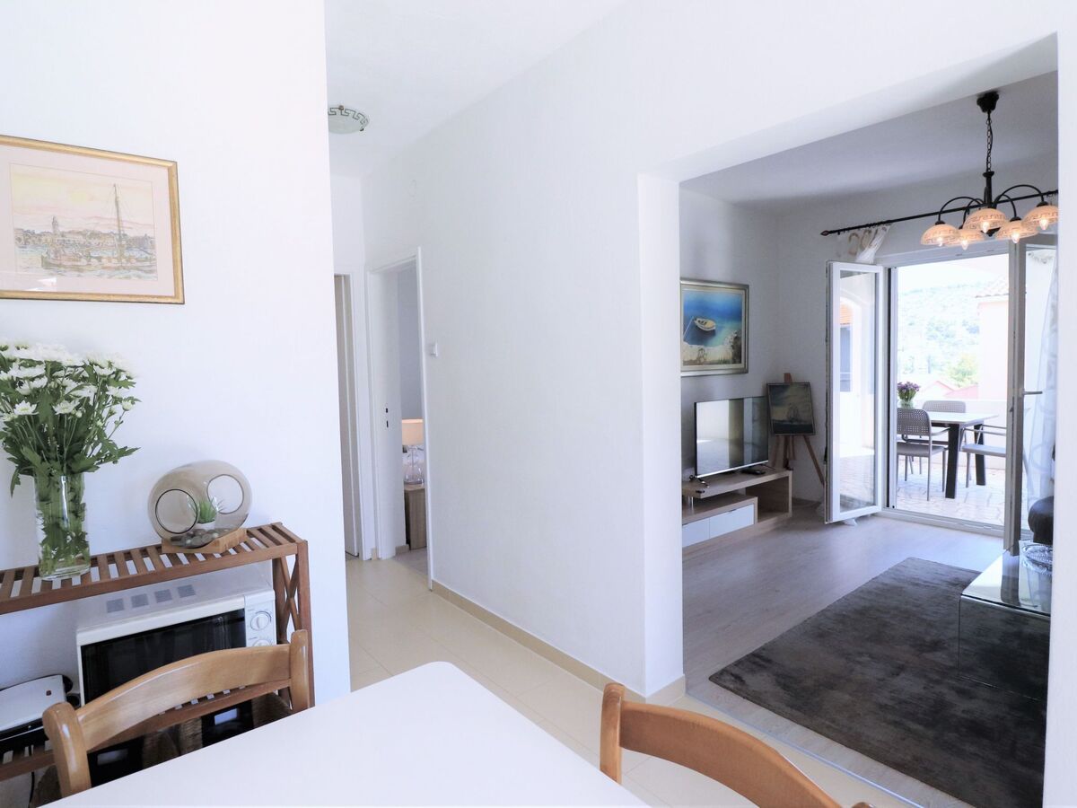 Maison 4 chambres avec piscine chauffée à Okrug Donji - Photo 33
