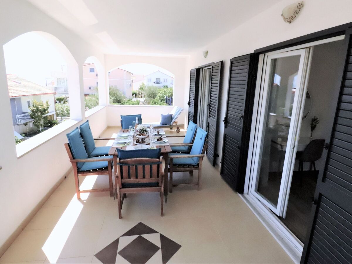 Maison 4 chambres avec piscine chauffée à Okrug Donji - Photo 50