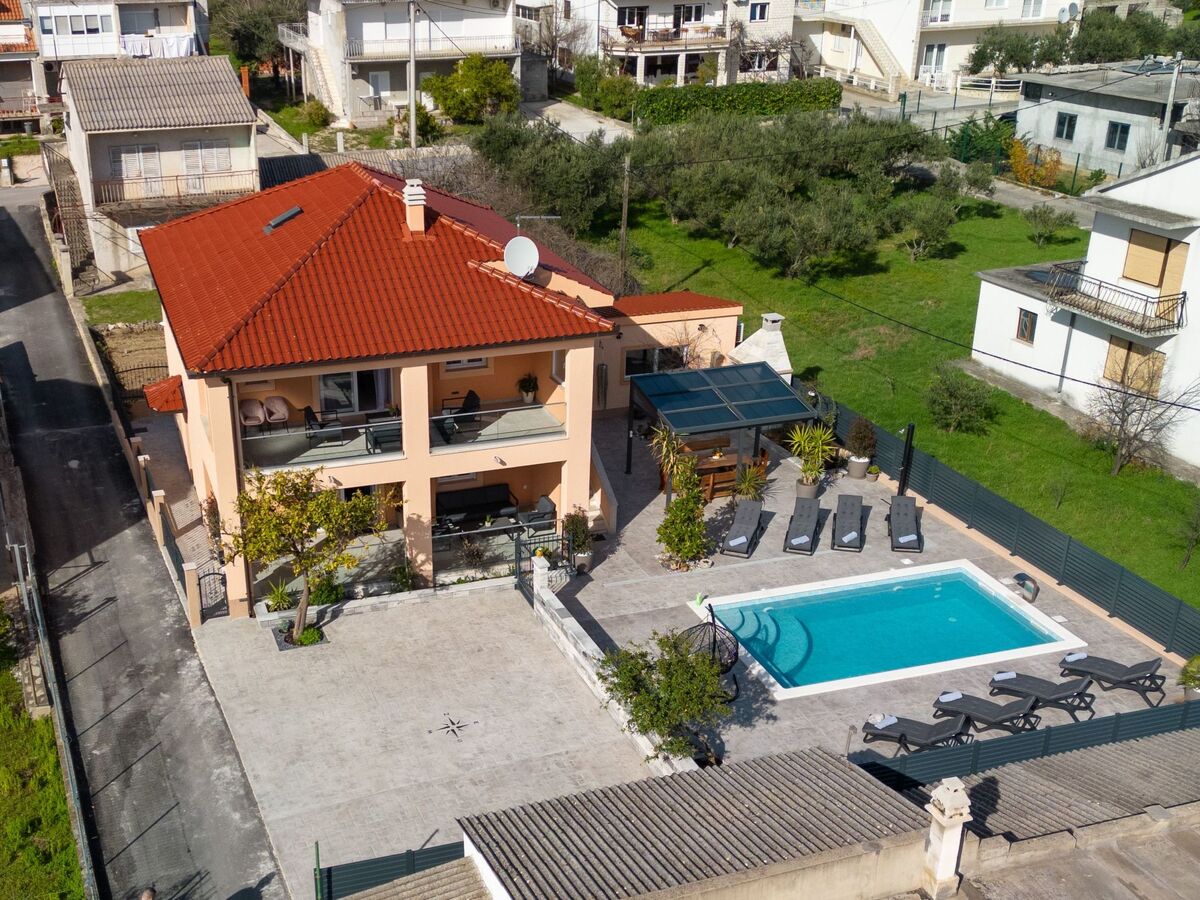 Villa Ivana, maison 8 personnes avec piscine chauffée - Photo 1