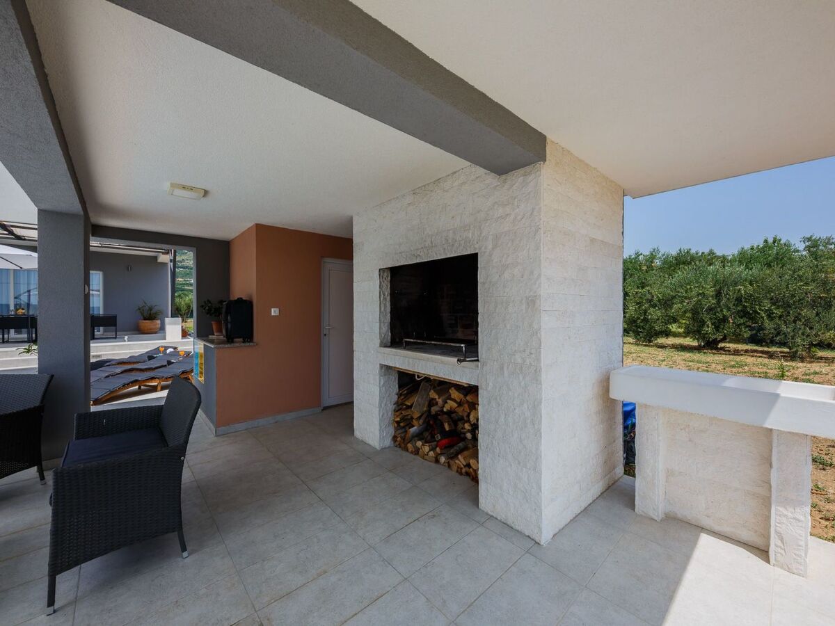 Villa Toni, 12 pers, 5 ch avec piscine privée - Photo 8