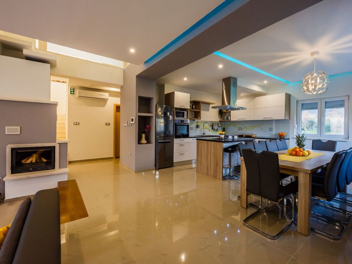 Villa Toni, 12 pers, 5 ch avec piscine privée - Photo 25