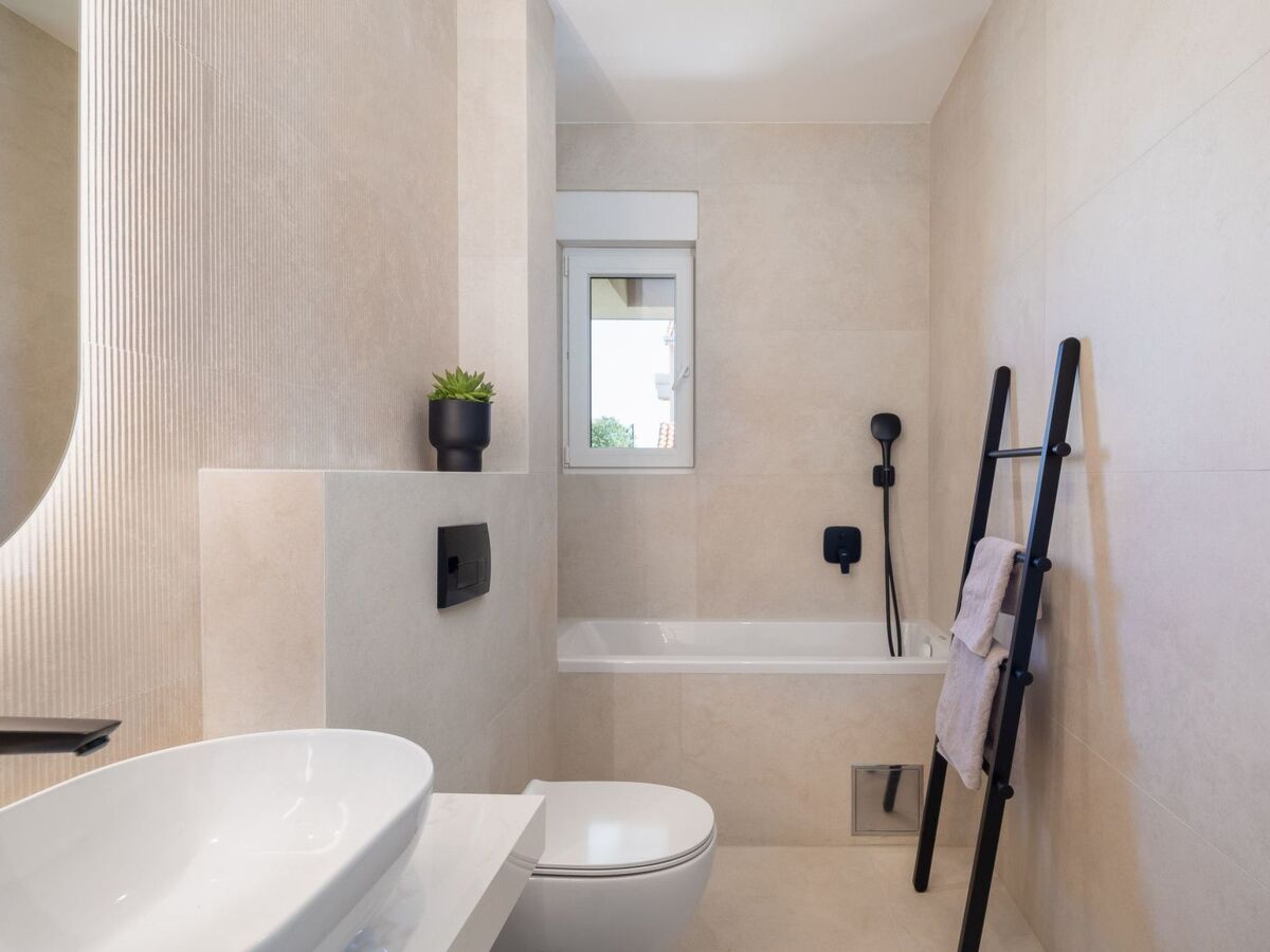 Villa Prima, maison 8 personnes avec piscine chauffée - Photo 32