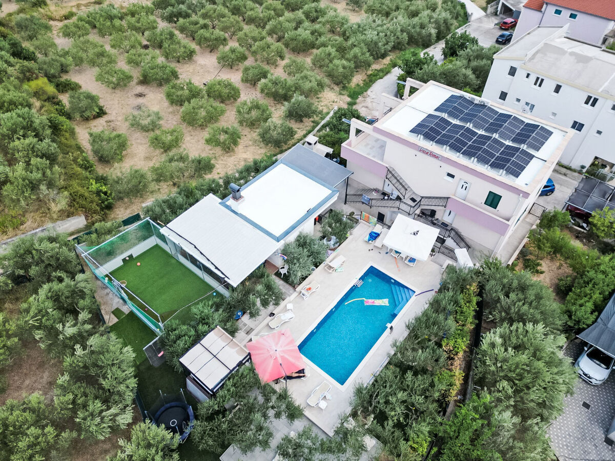 Villa Rimac : maison 7 chambres avec piscine intérieure à Kaštel Novi - Photo 7