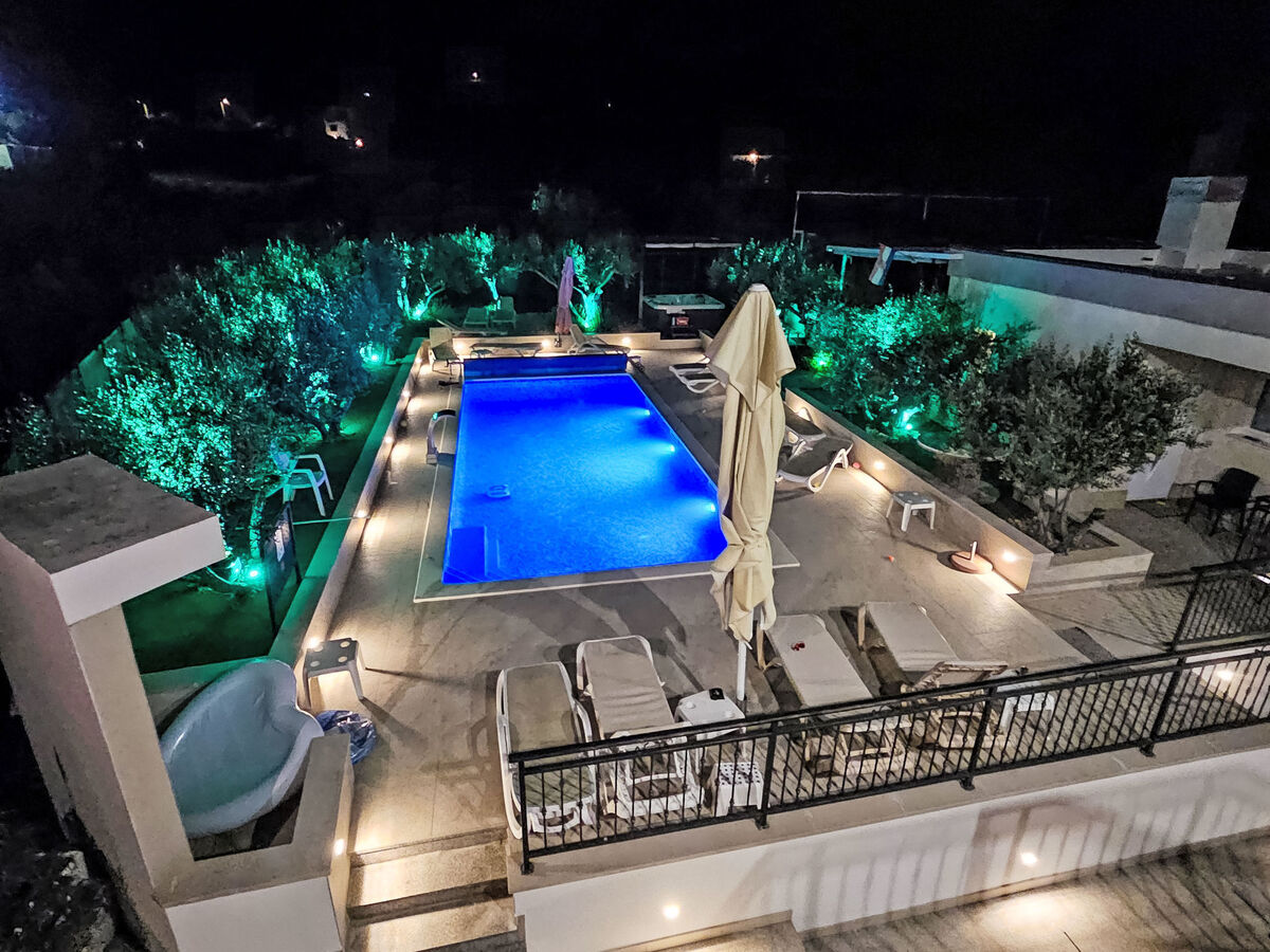 Villa Rimac : maison 7 chambres avec piscine intérieure à Kaštel Novi - Photo 8