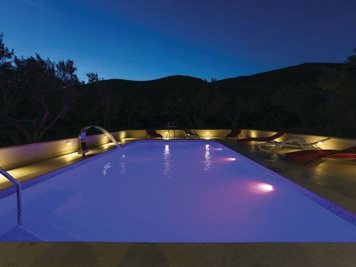 Villa Rimac : maison 7 chambres avec piscine intérieure à Kaštel Novi - Photo 13