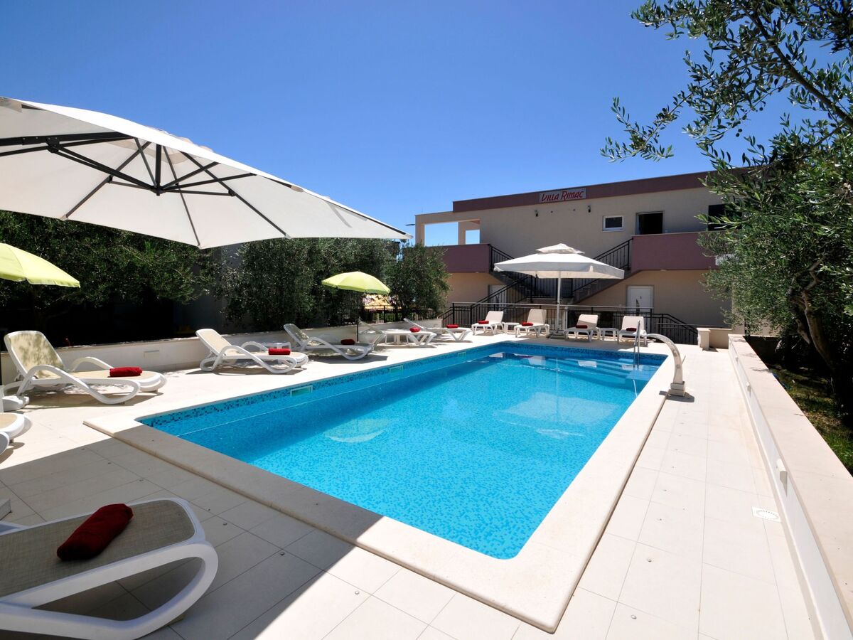 Villa Rimac : maison 7 chambres avec piscine intérieure à Kaštel Novi - Photo 25