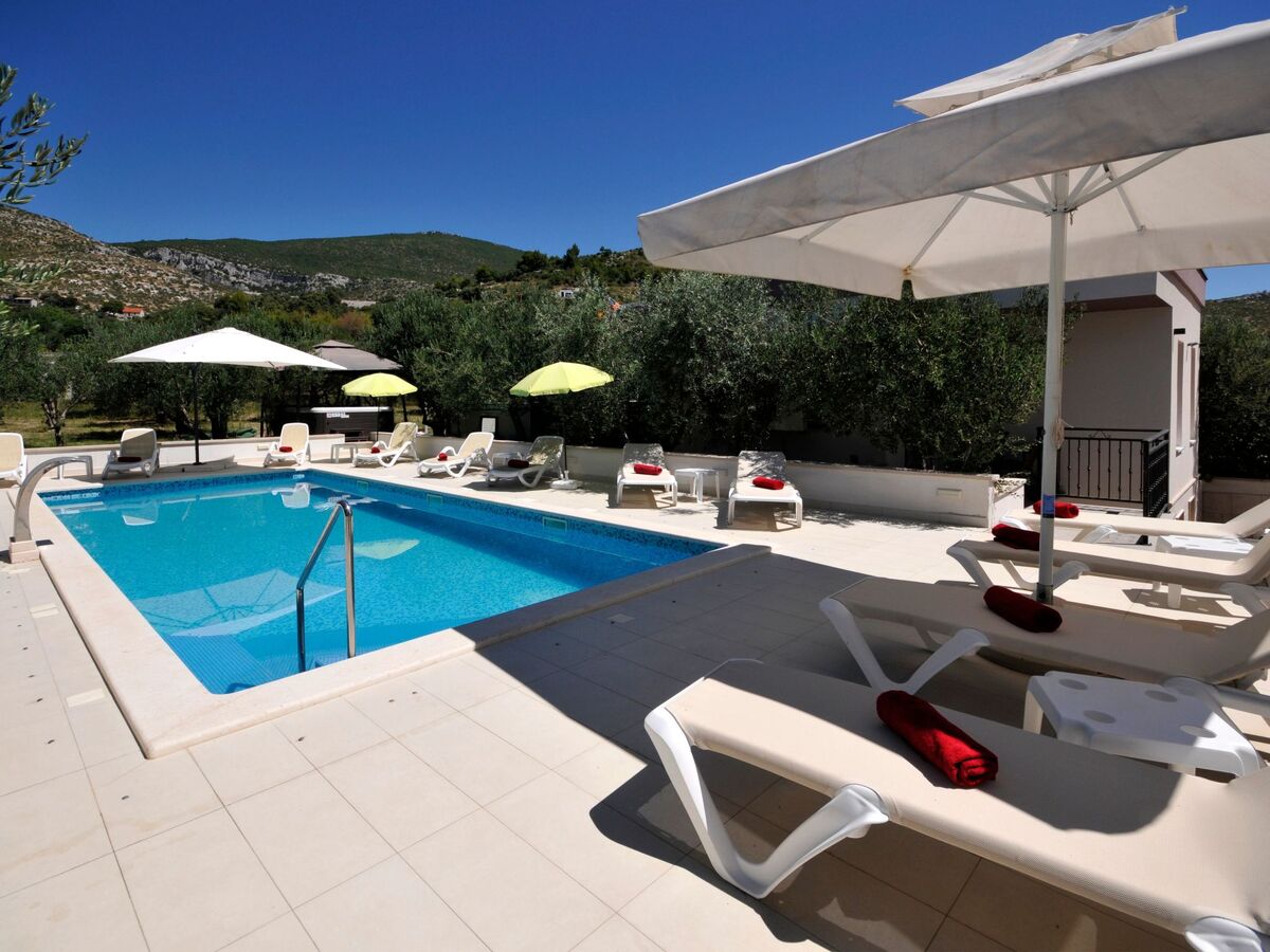 Villa Rimac : maison 7 chambres avec piscine intérieure à Kaštel Novi - Photo 31
