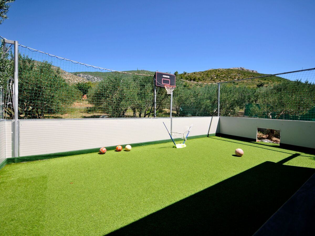 Villa Rimac : maison 7 chambres avec piscine intérieure à Kaštel Novi - Photo 33