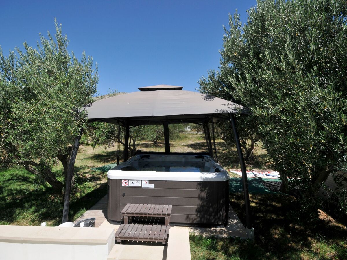 Villa Rimac : maison 7 chambres avec piscine intérieure à Kaštel Novi - Photo 34