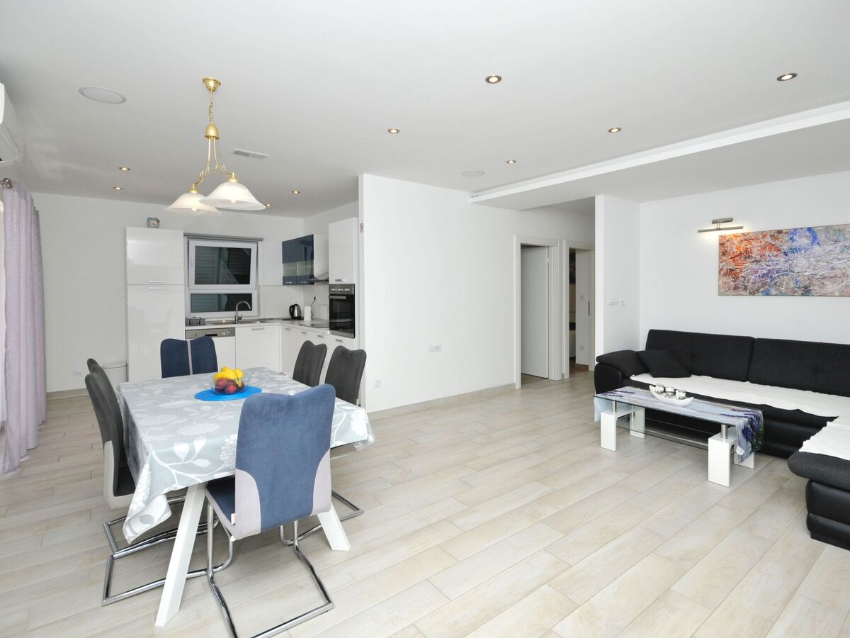 Villa Rimac : maison 7 chambres avec piscine intérieure à Kaštel Novi - Photo 46