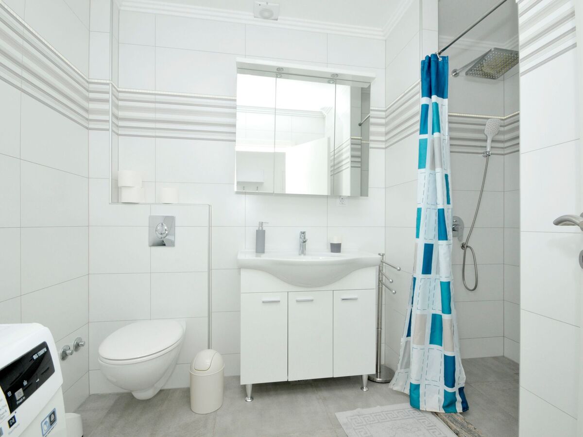 Villa Rimac : maison 7 chambres avec piscine intérieure à Kaštel Novi - Photo 50