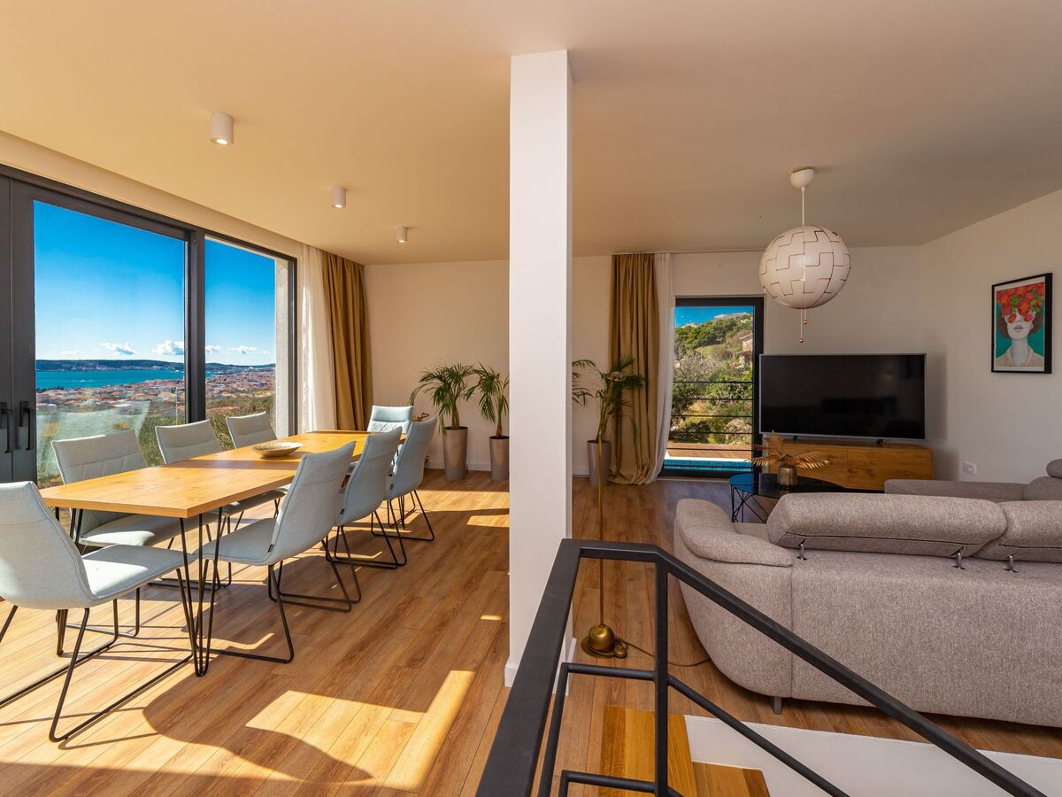 Maison 4 chambres avec piscine privée à Kaštel Lukšić - Photo 4