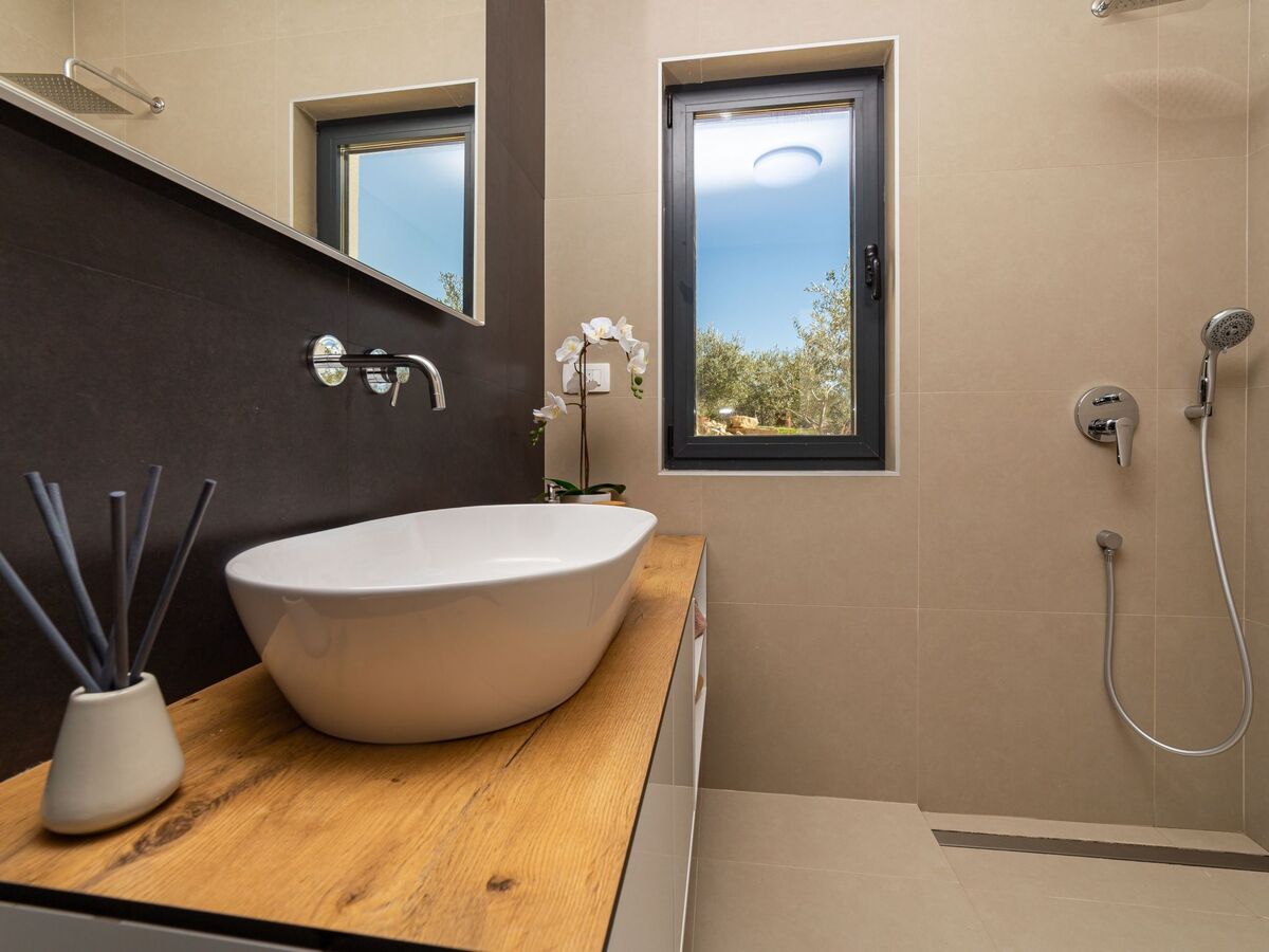 Maison 4 chambres avec piscine privée à Kaštel Lukšić - Photo 26