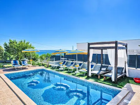Villa Antea : maison 6 pers. avec piscine à Kaštel Sućurac