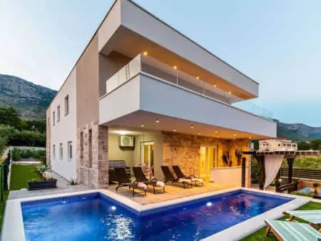 Villa Olea : 7 chambres, piscine privée près de Split