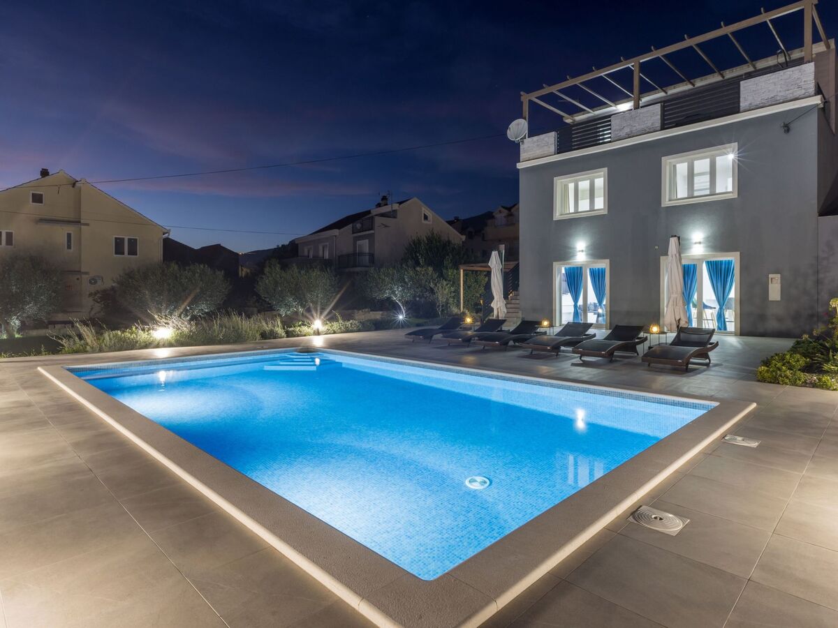 Villa Perkov – Maison 6 chambres avec piscine à Dragovode - Photo 2