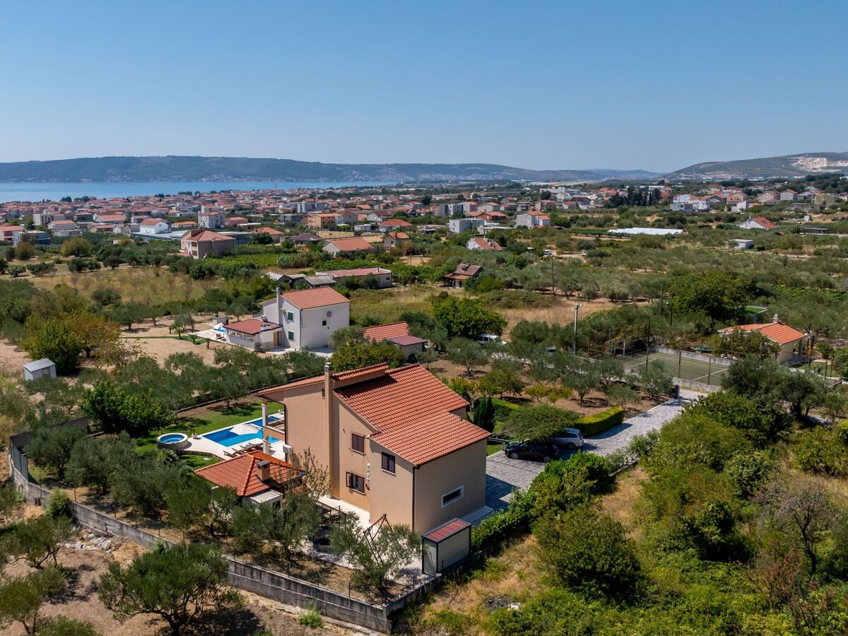 Villa 5 chambres avec piscine privée à Dragovode - Photo 6