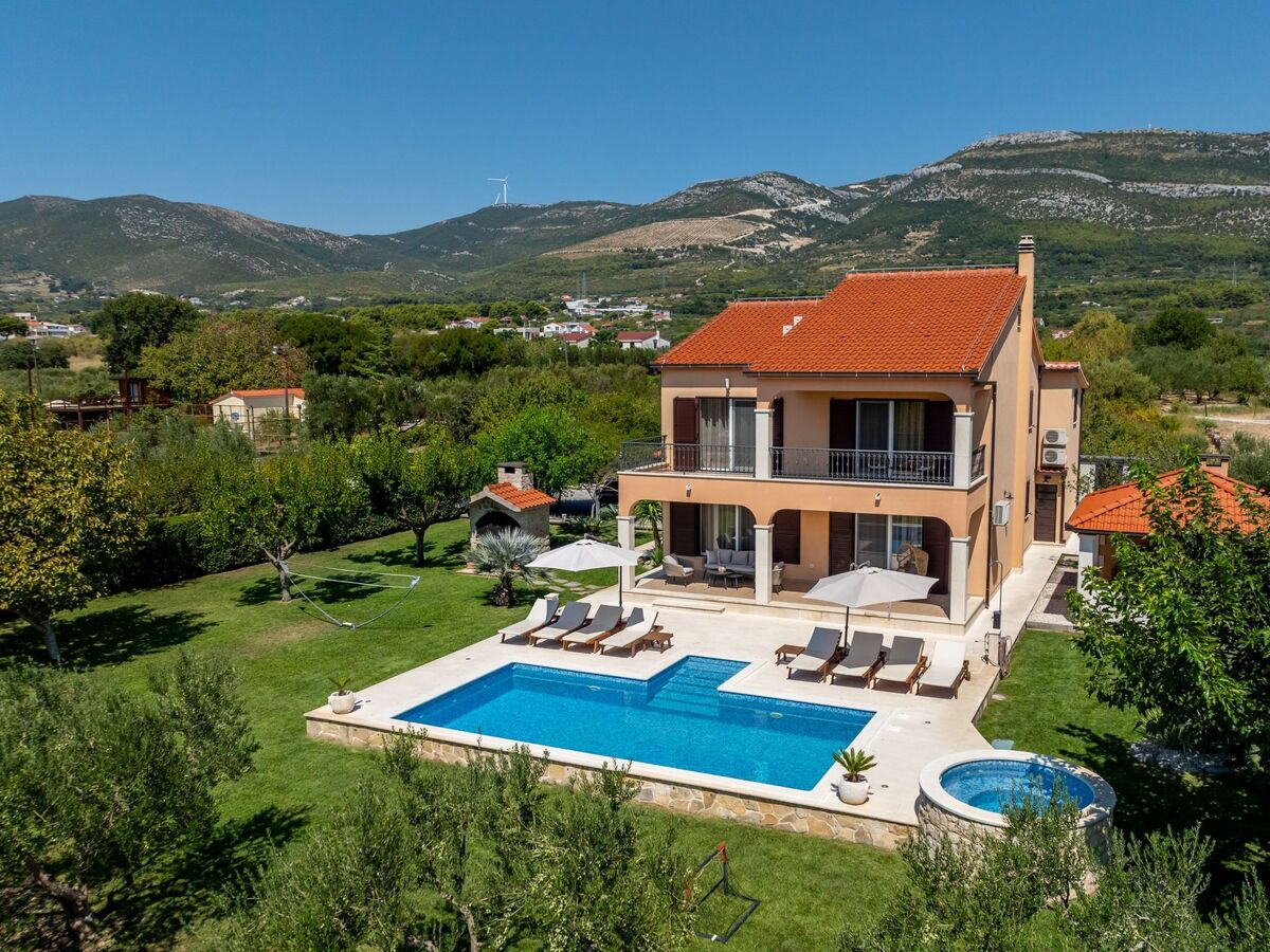 Villa 5 chambres avec piscine privée à Dragovode - Photo 10
