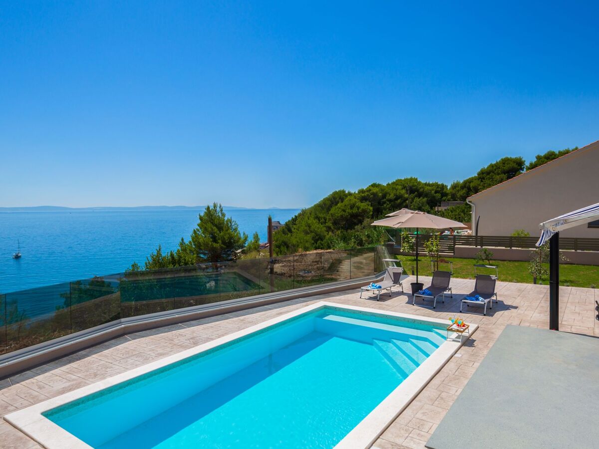 Villa Zarello : maison 6 pers. face à la mer à Dragovode - Photo 1