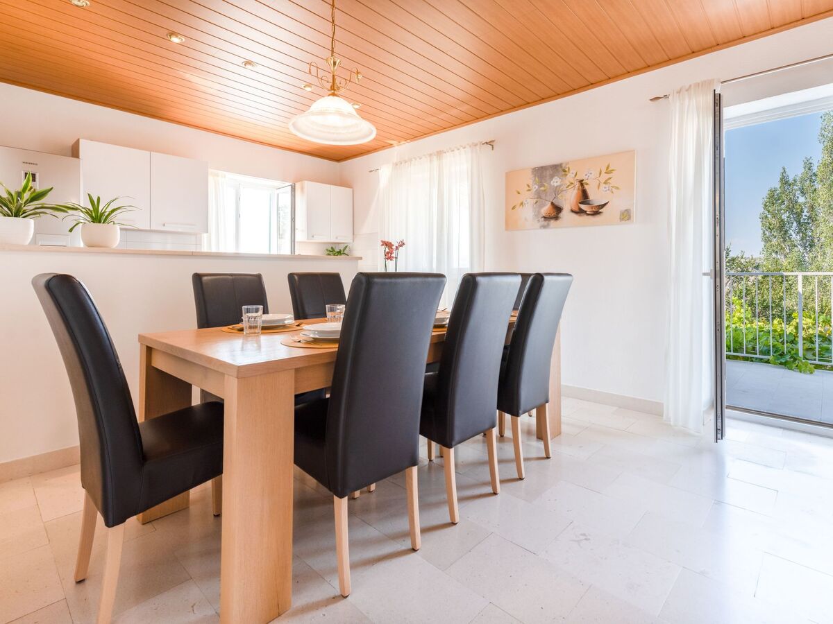 Marinka, maison pierre 8 personnes avec piscine près de Split - Photo 26