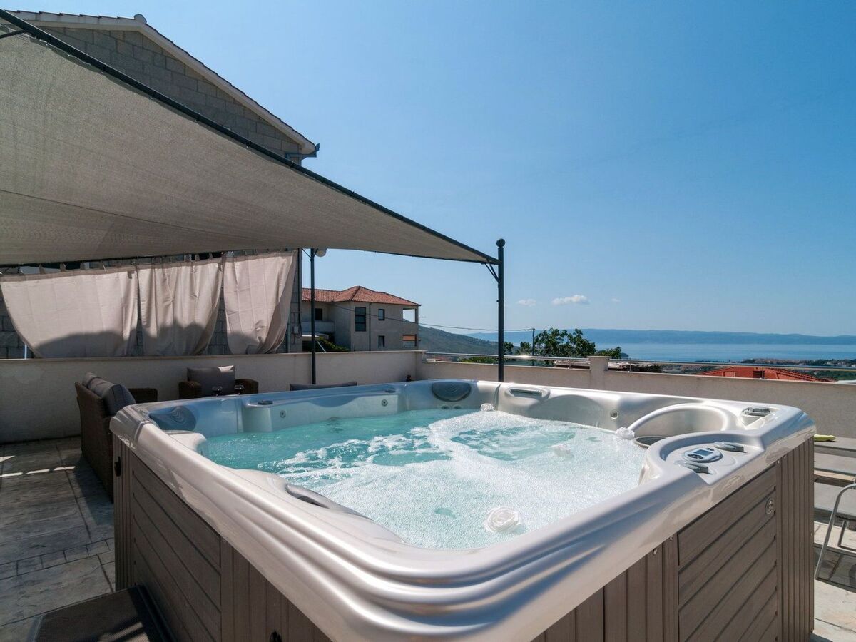 Villa Roko à Mravince : maison avec jacuzzi et piscine - Photo 14