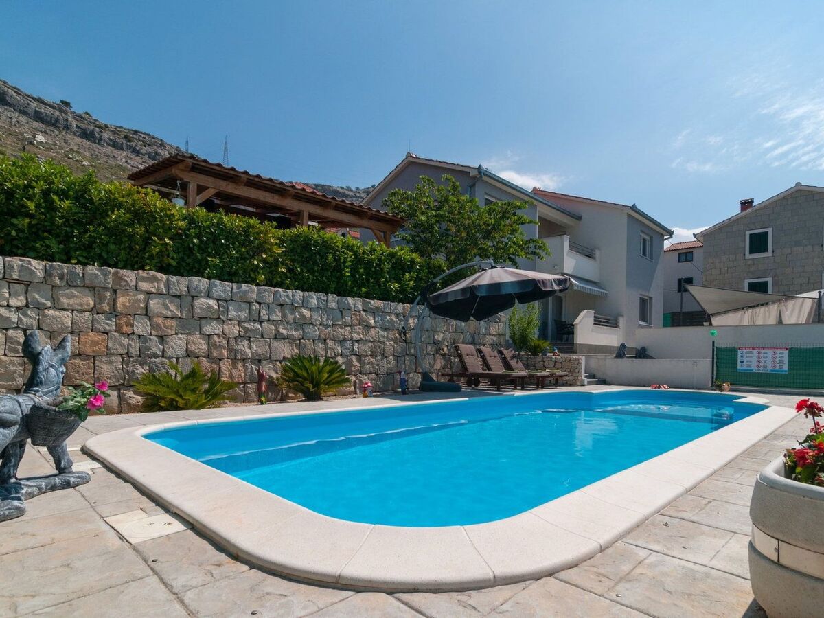 Villa Roko à Mravince : maison avec jacuzzi et piscine - Photo 21