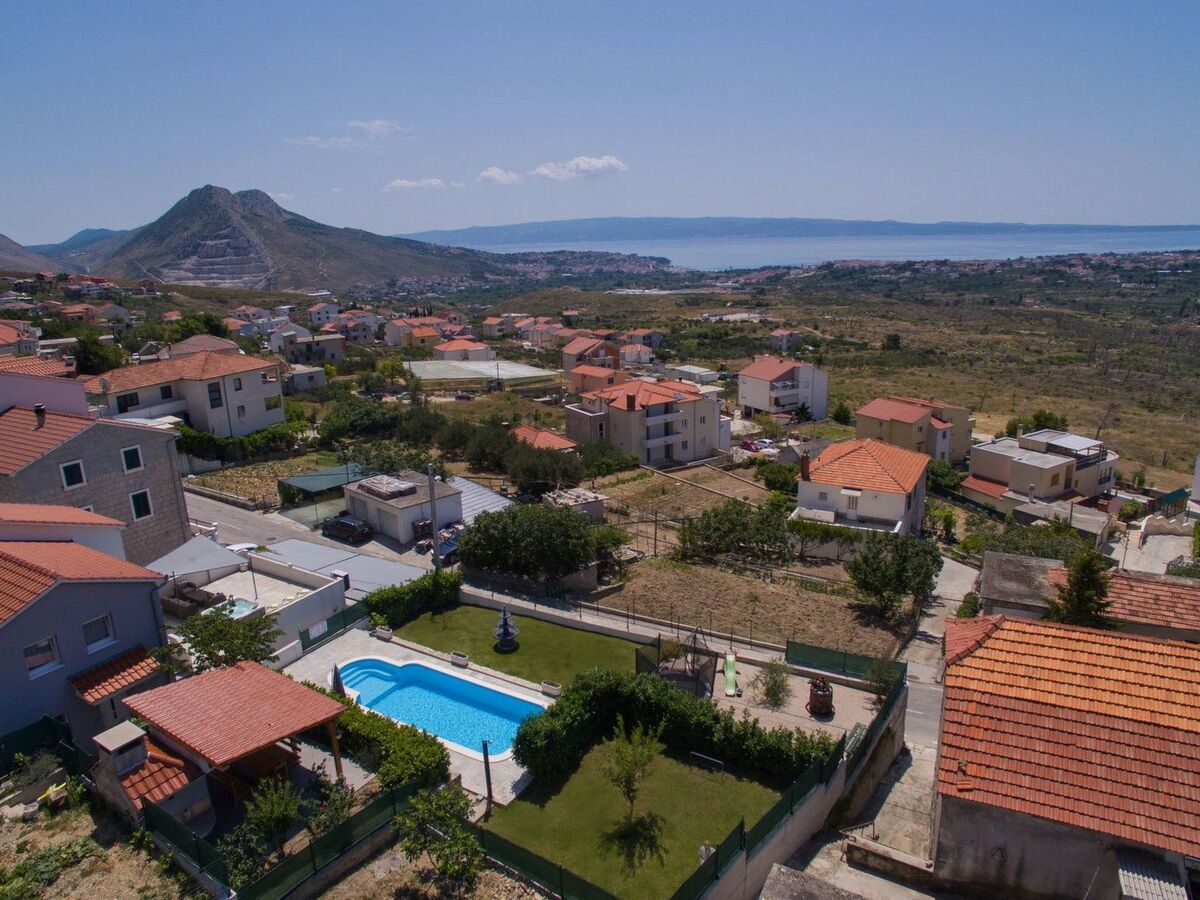 Villa Roko à Mravince : maison avec jacuzzi et piscine - Photo 30