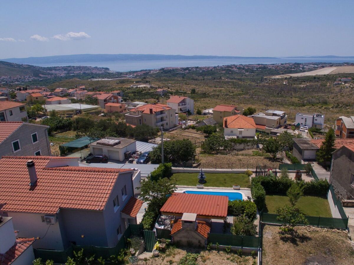 Villa Roko à Mravince : maison avec jacuzzi et piscine - Photo 31