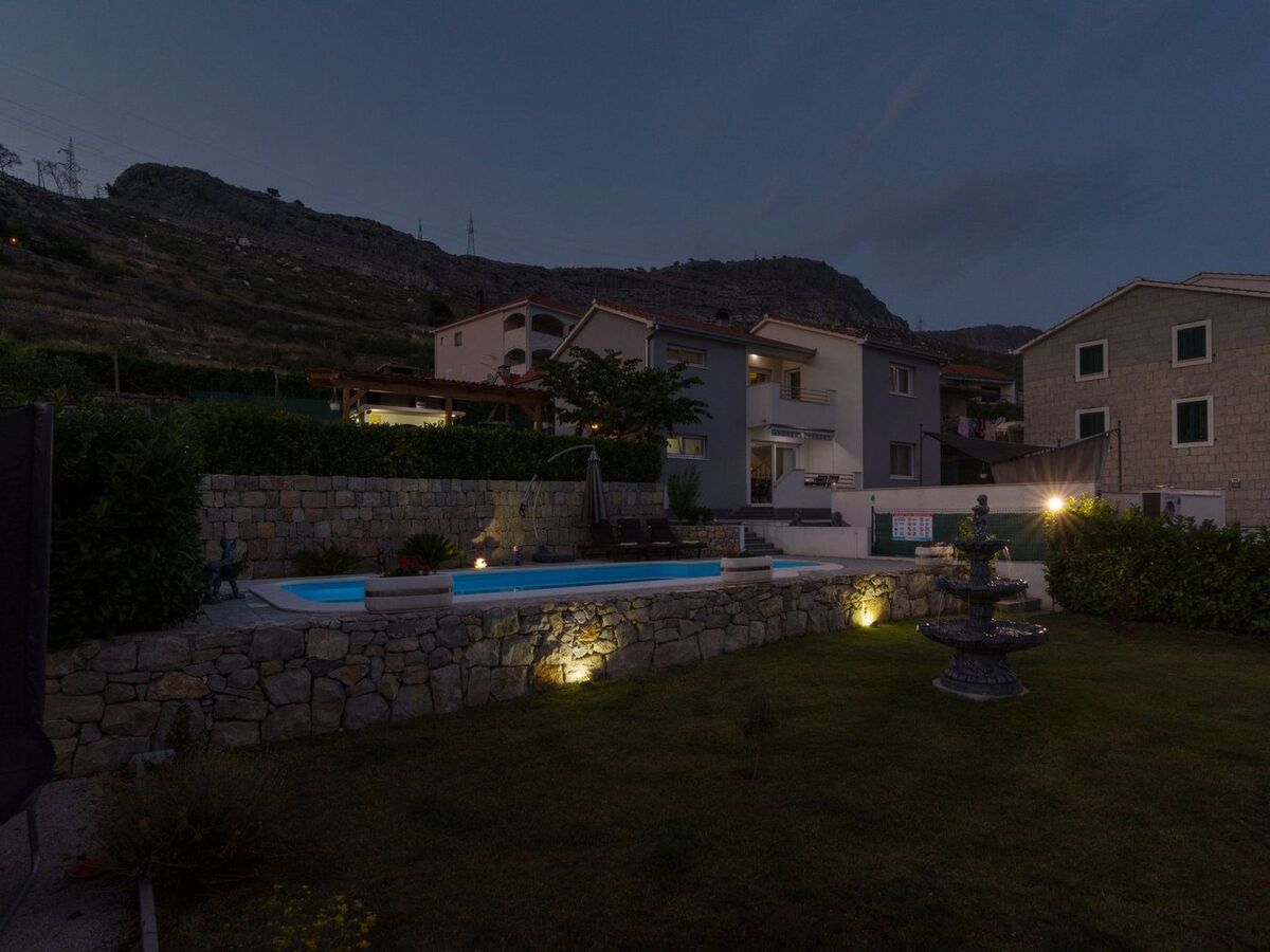 Villa Roko à Mravince : maison avec jacuzzi et piscine - Photo 33