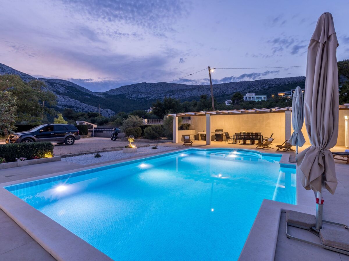 Villa Melki à Klis : maison 6 chambres avec grand pool privé - Photo 5