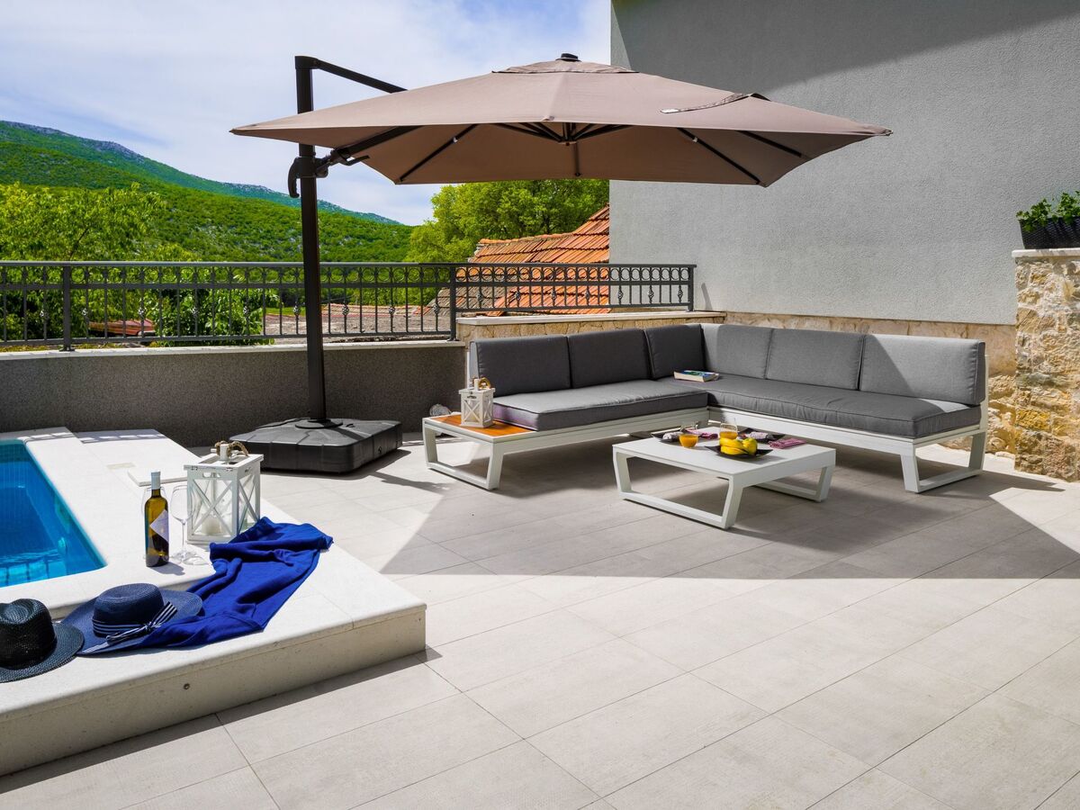 Maison avec piscine chauffée et taverne à Dugopolje - Photo 6