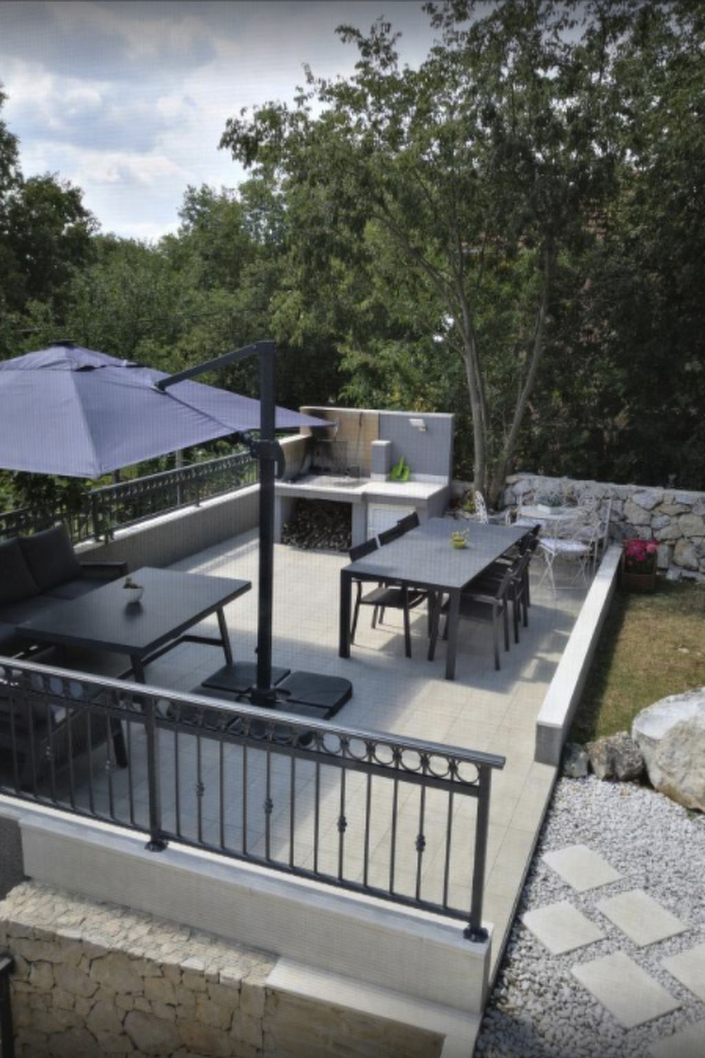 Maison avec piscine chauffée et taverne à Dugopolje - Photo 13
