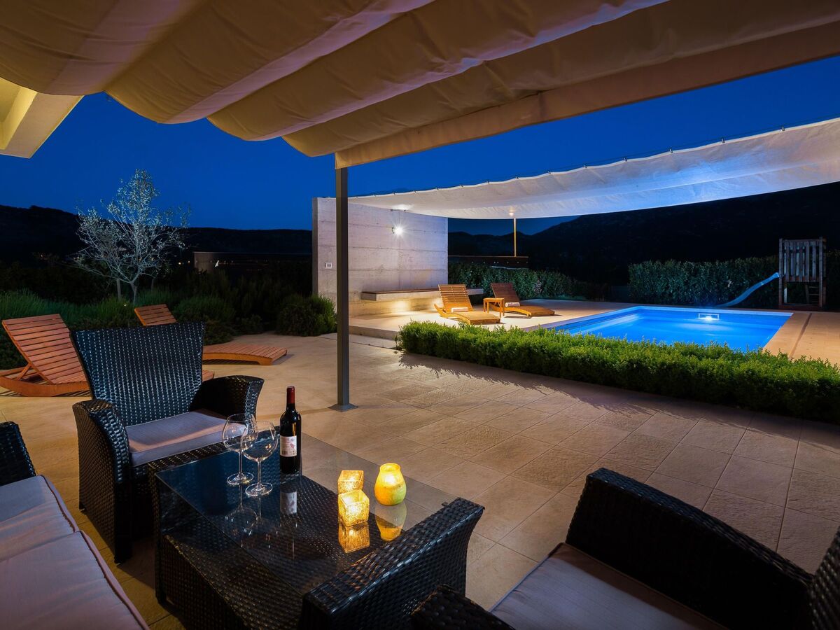 Villa 11 personnes, piscine chauffée à Dugopolje - Photo 30