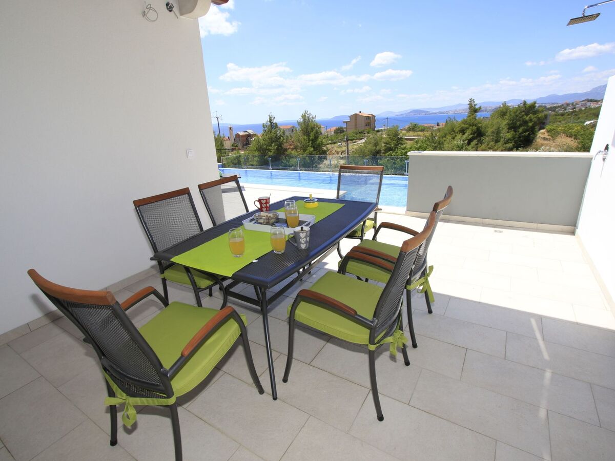 Villa Domus, piscine infinity chauffée privée à Podstrana - Photo 29