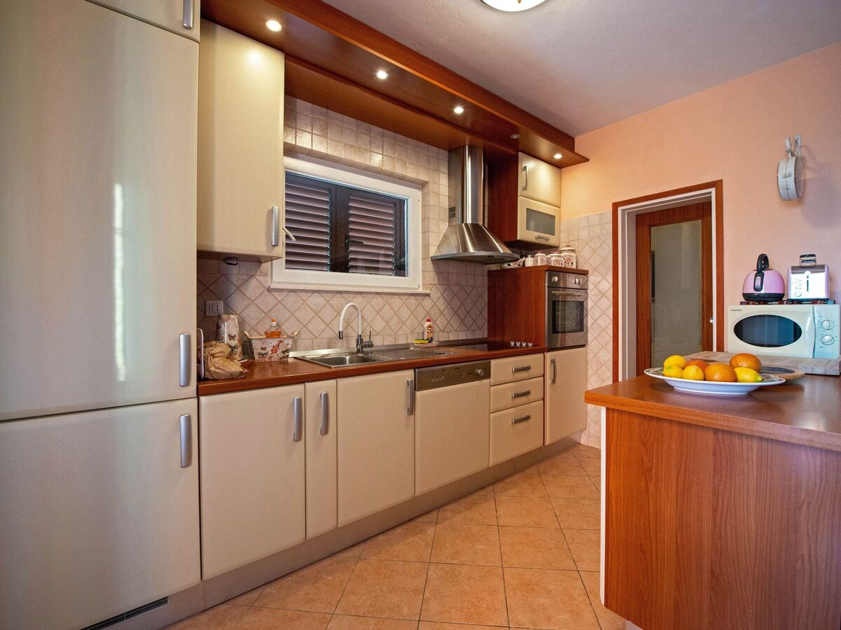 Villa Aquarius - Maison avec piscine privée à Podstrana - Photo 19