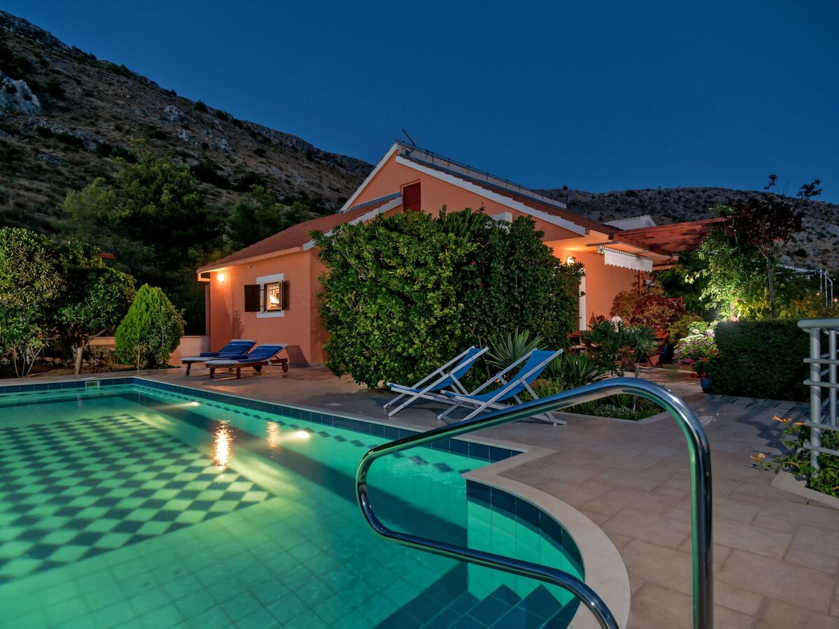 Villa Aquarius - Maison avec piscine privée à Podstrana - Photo 37