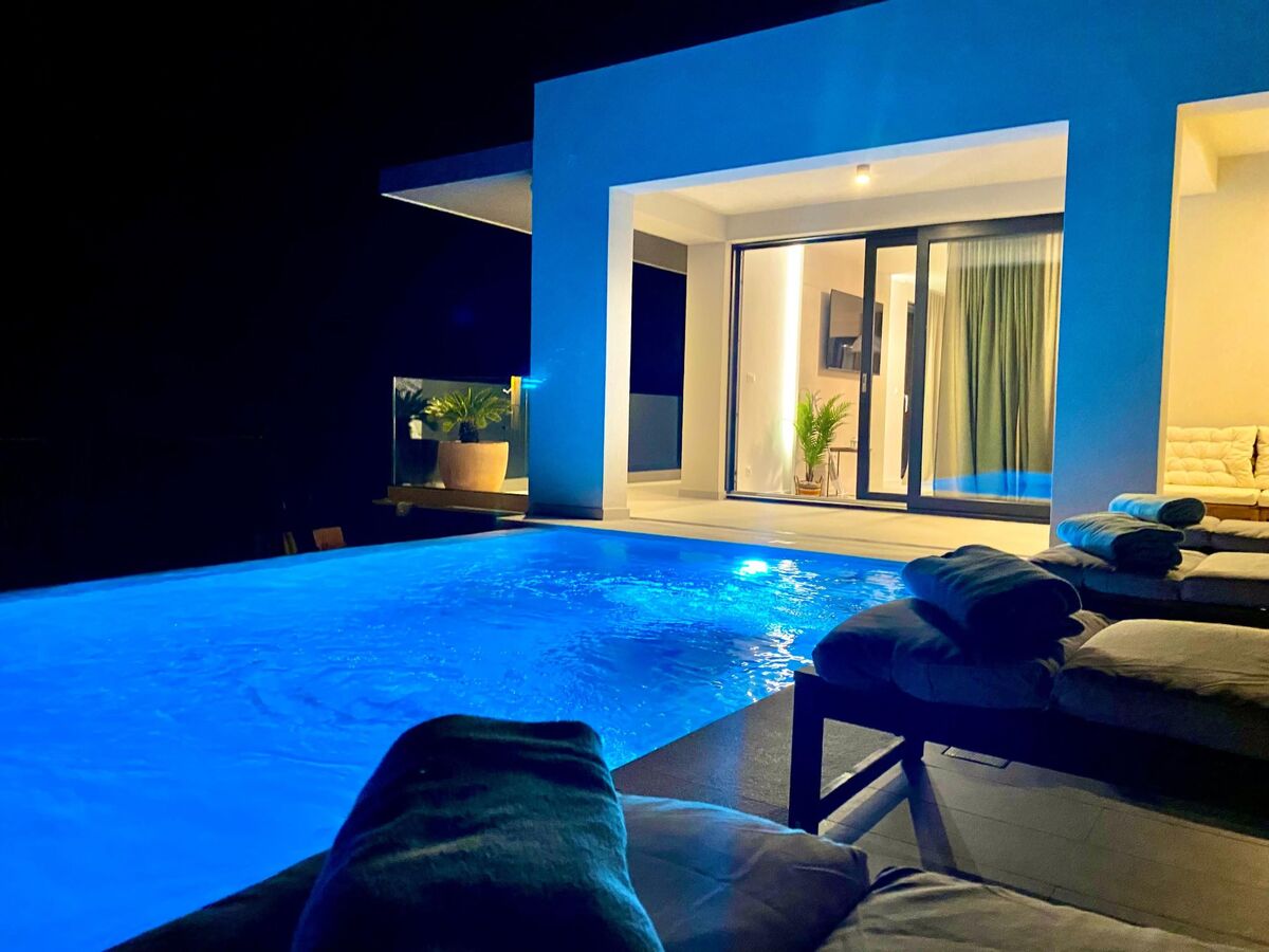 Villa Zaban, piscine infinity chauffée près de Split - Photo 8