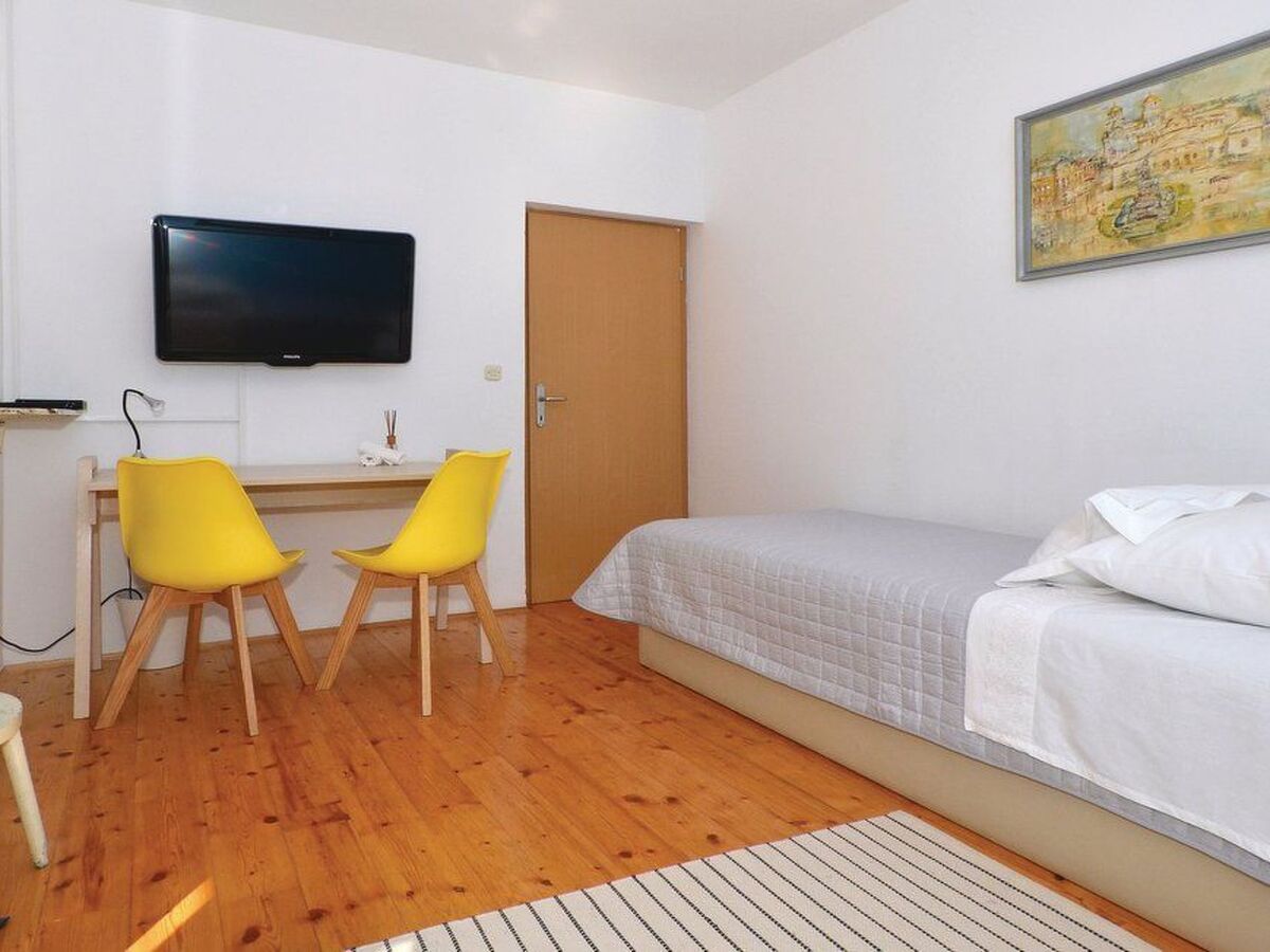 Maison Žrnovnica : 5 pers., terrasses avec vue rivière - Photo 5