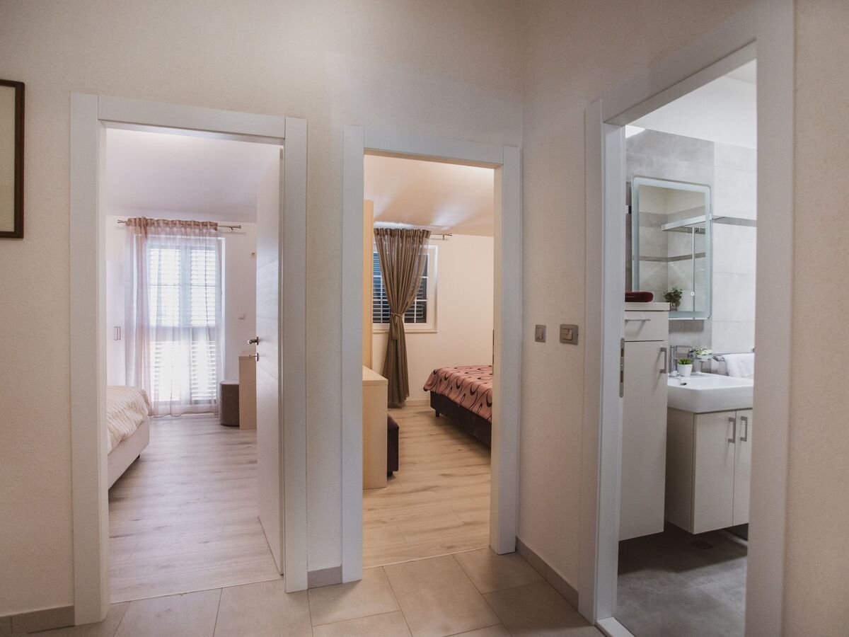 Maison Lucija : 4 chambres, jacuzzi et plage à 30 m - Photo 12