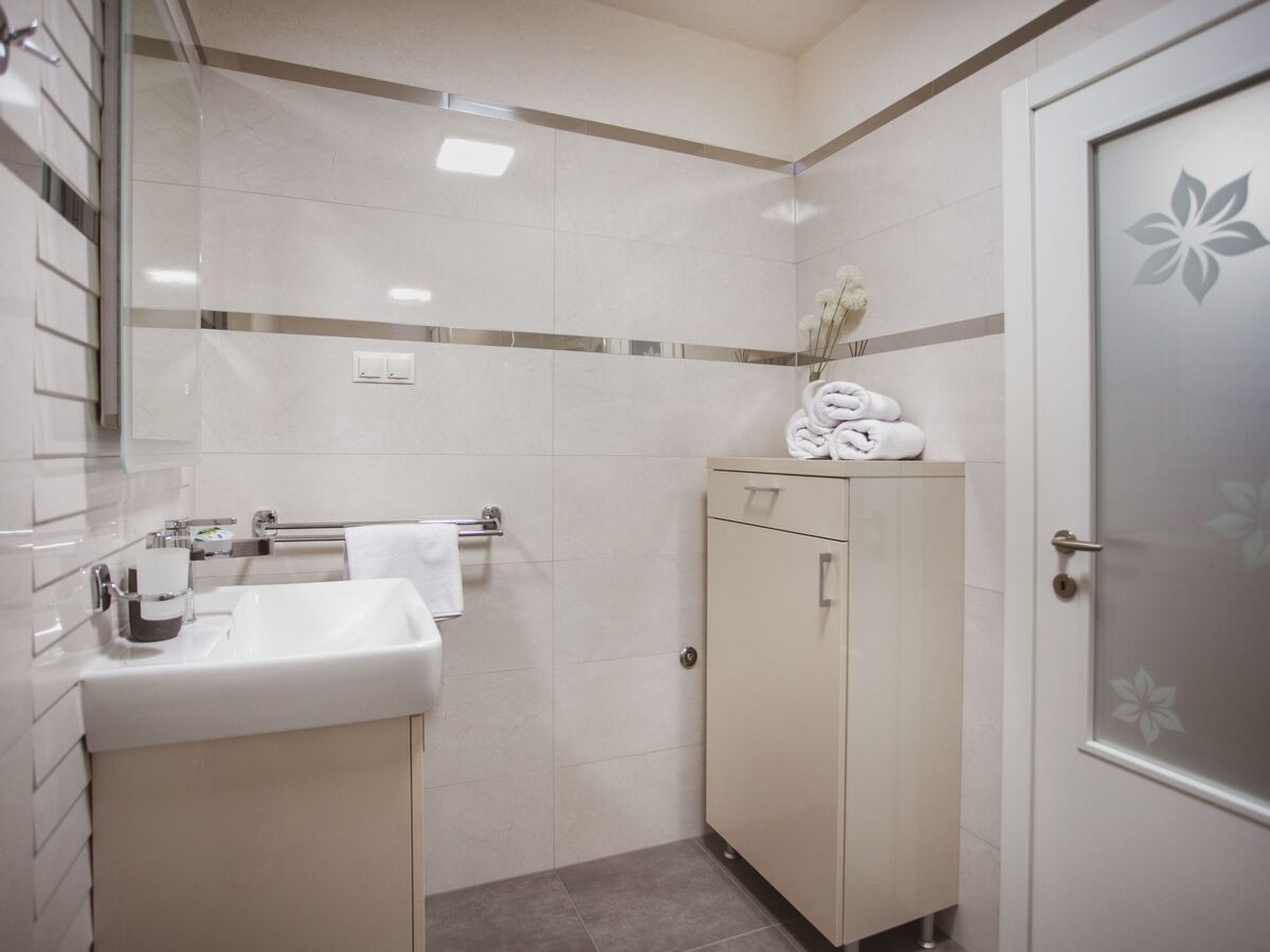 Maison Lucija : 4 chambres, jacuzzi et plage à 30 m - Photo 40