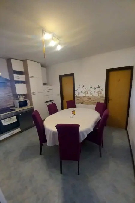 Maison Poljicko imanje à Donji Dolac, piscine privée : photo 28