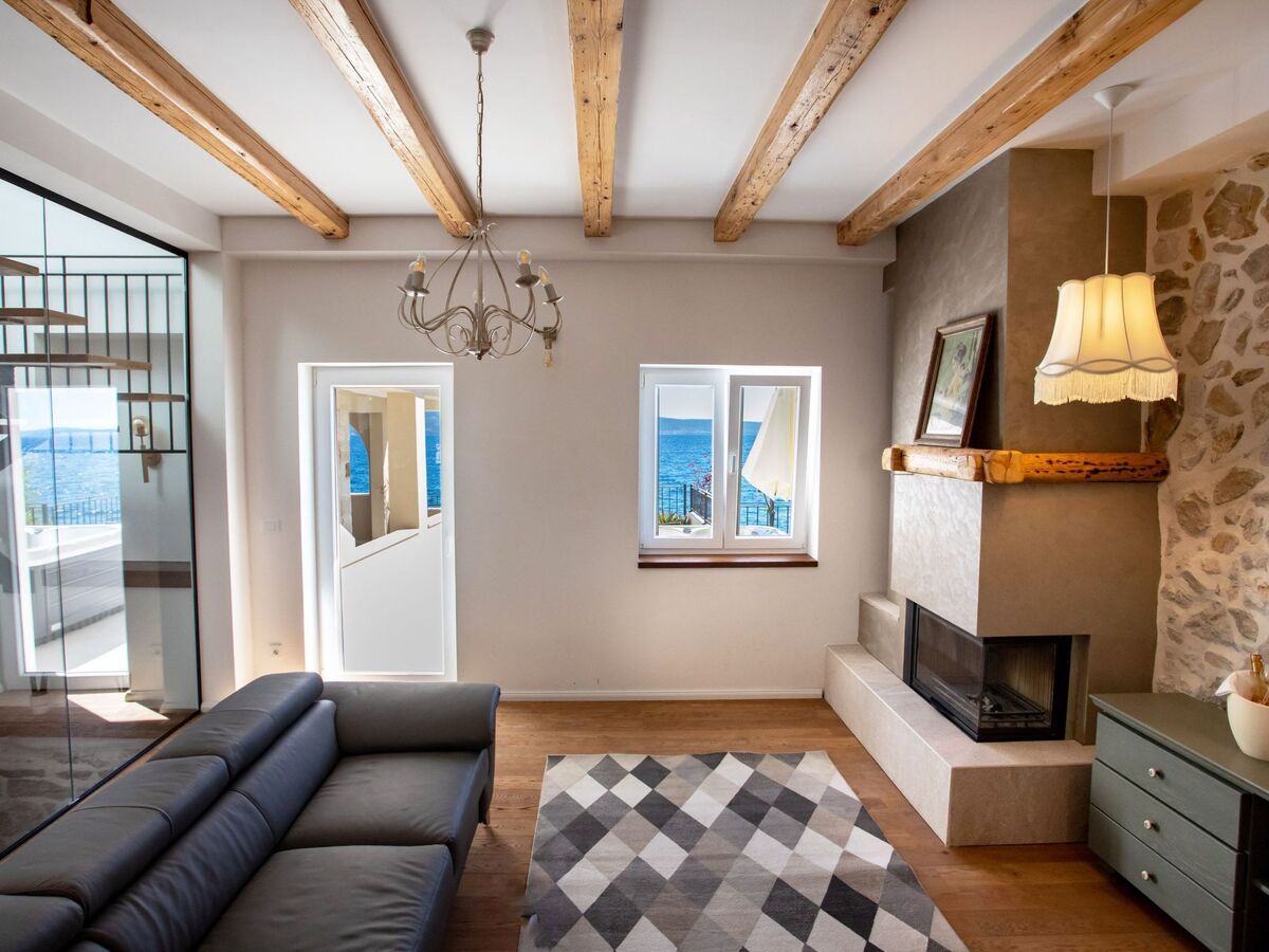Maison 12 pers., 5 chambres avec jacuzzi face à la mer à Omiš - Photo 1