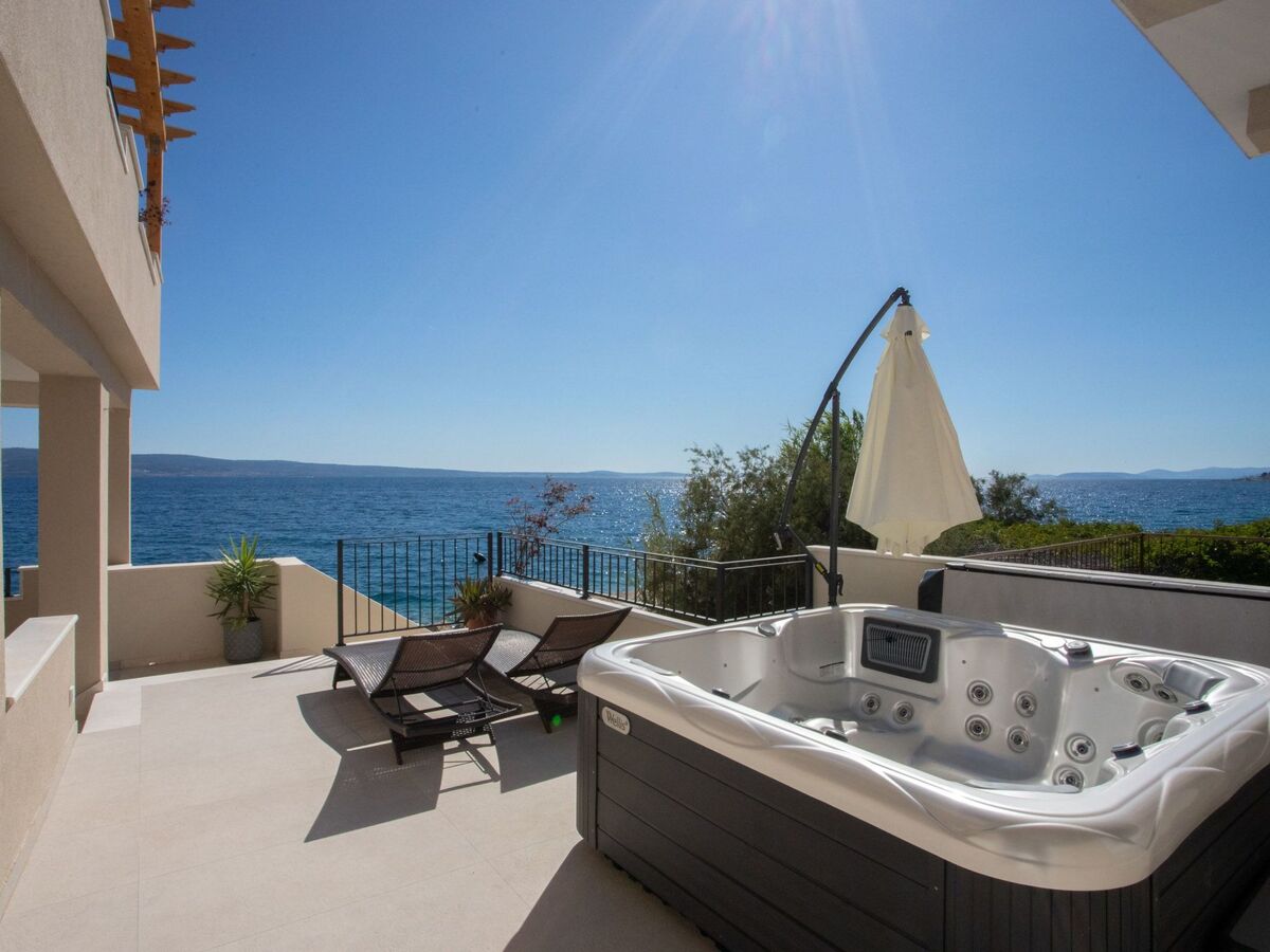 Maison 12 pers., 5 chambres avec jacuzzi face à la mer à Omiš - Photo 19
