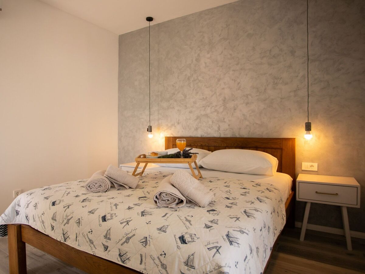 Maison 12 pers., 5 chambres avec jacuzzi face à la mer à Omiš - Photo 33