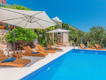 Location maison à Omiš, Ferienvilla Villa Betelgeuse