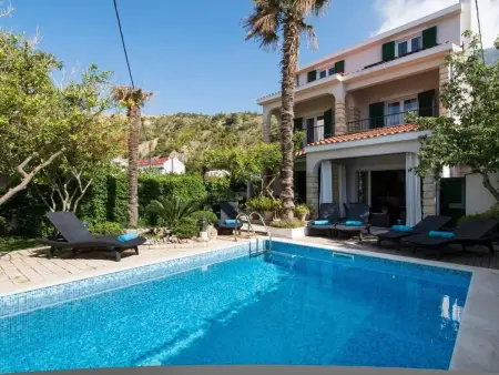 Maison 5 chambres avec piscine chauffée face à la mer : photo 3