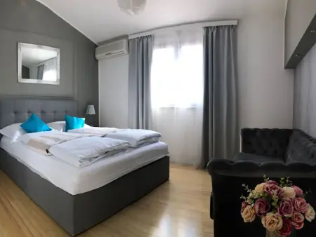 Maison 5 chambres avec piscine chauffée face à la mer : photo 11