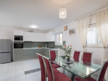 Villa 5 chambres avec piscine privée à Stanići : photo 9