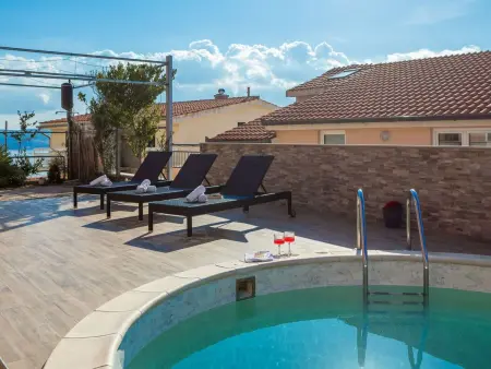 Villa 5 chambres avec piscine privée à Stanići : photo 42